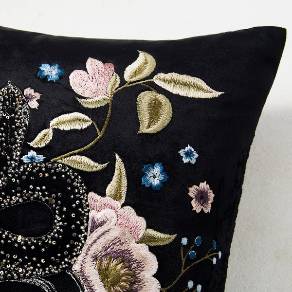 Eden Pillow 18" - Black - Image 3