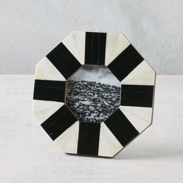 Nikki Chu - Ollie Frame